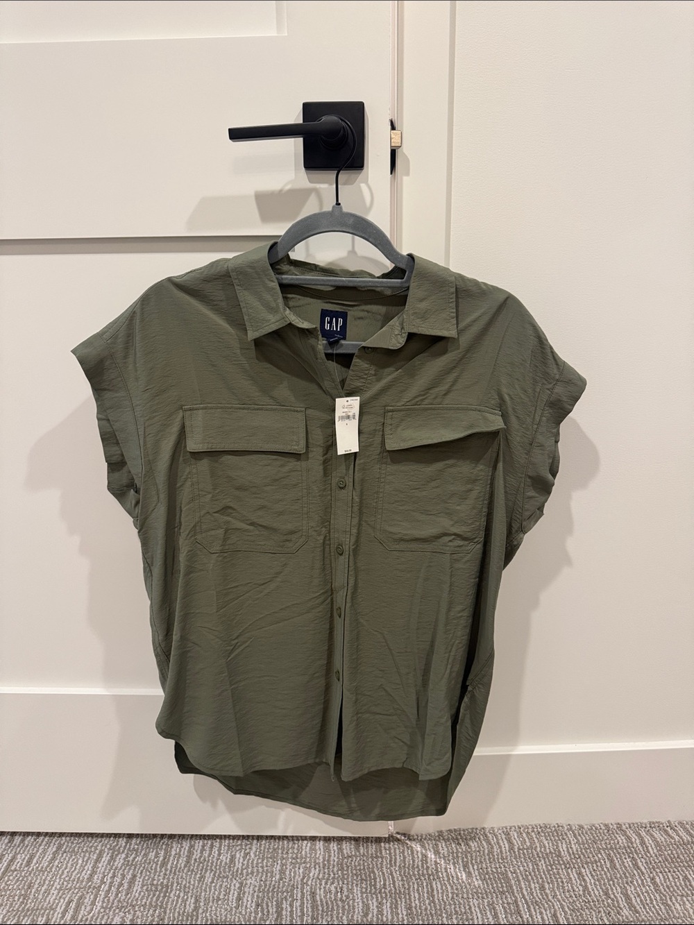 GAP Olive Utility Button-Up Cap Sleeve Top